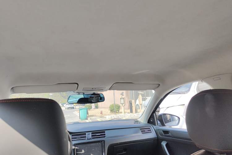 Used Volkswagen Santana 2013 1.4L Manual Fashion Edition