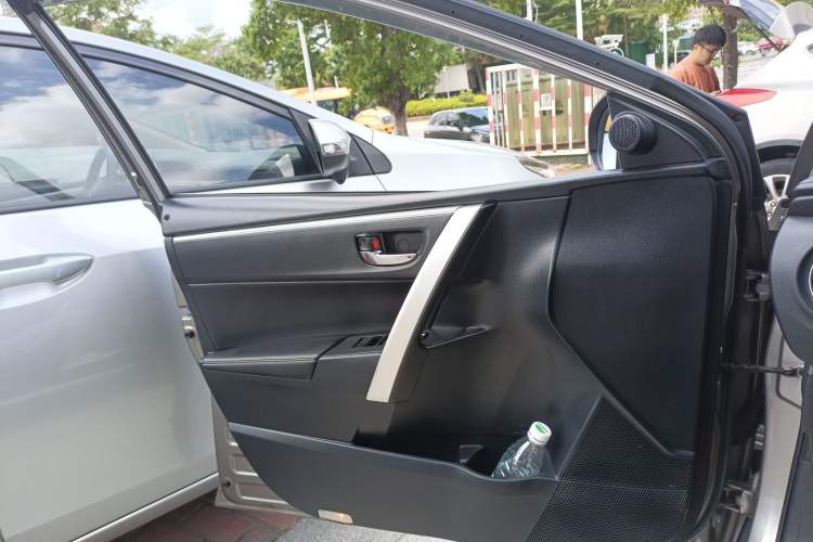 Used Toyota Corolla 2017 Revised Version 1.2T S-CVT GL-i Leather Edition
