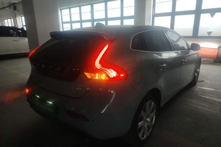 Used Volvo V40 2017 T3 Zhiya Edition