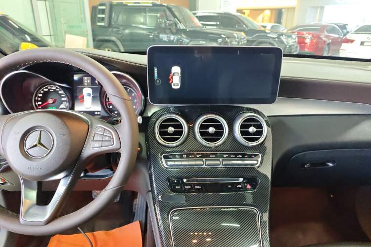 Used Mercedes-Benz GLC 2018 Facelifted GLC 260 4MATIC Dynamic Edition