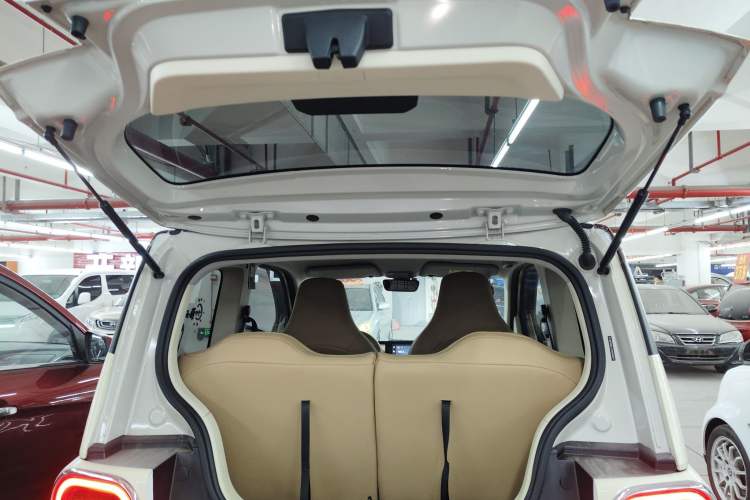 Used Wuling Hongguang MINIEV 2024 3rd Generation 215km Advanced Version
