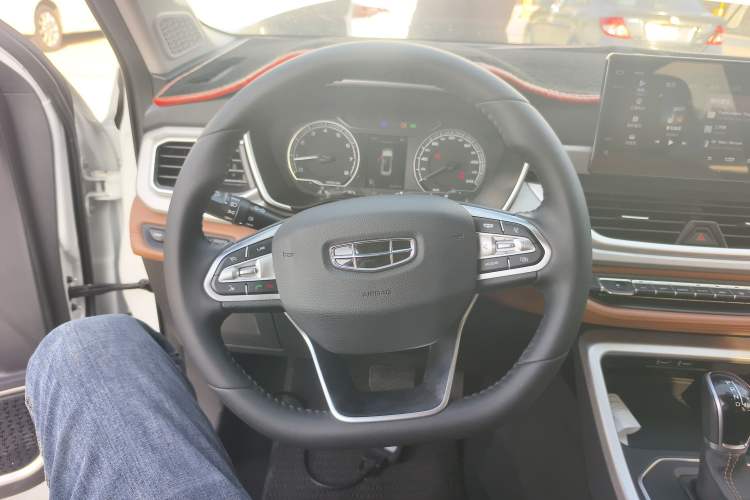 Used Geely Auto Vision X6 2020 1.4T CVT Luxury Edition