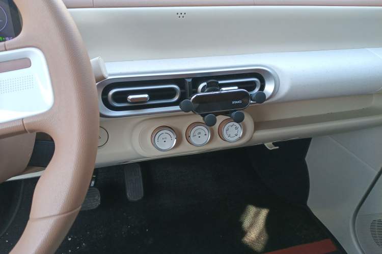 Used Wuling Hongguang MINIEV 2024 3rd Generation 215km Youth Edition
