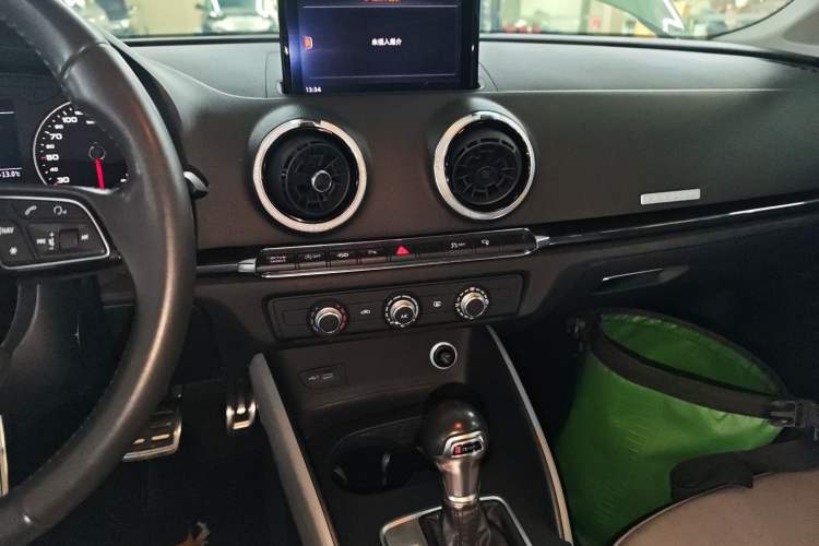 Used Audi A3 2018 30th Anniversary Edition Limousine 35 TFSI Fashion Model
