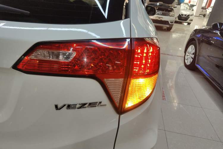 Used Honda Vezel 2017 1.5L CVT 2WD Comfort Model