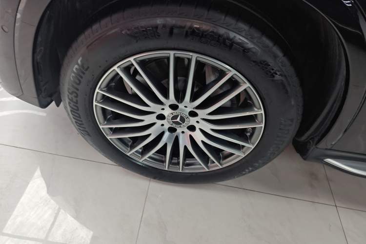 Used Mercedes-Benz GLC 2023 Refreshed GLC 300 L 4MATIC Dynamic Edition 5 Seats
