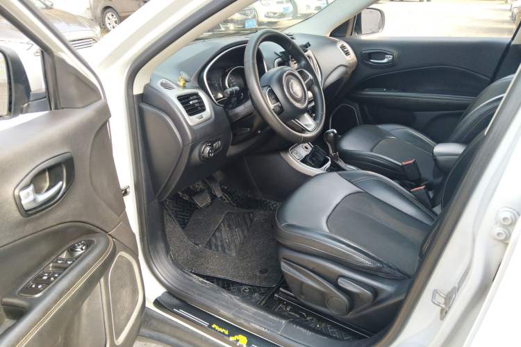 Used  Compass 2017 200T Automatic Comfort Edition
