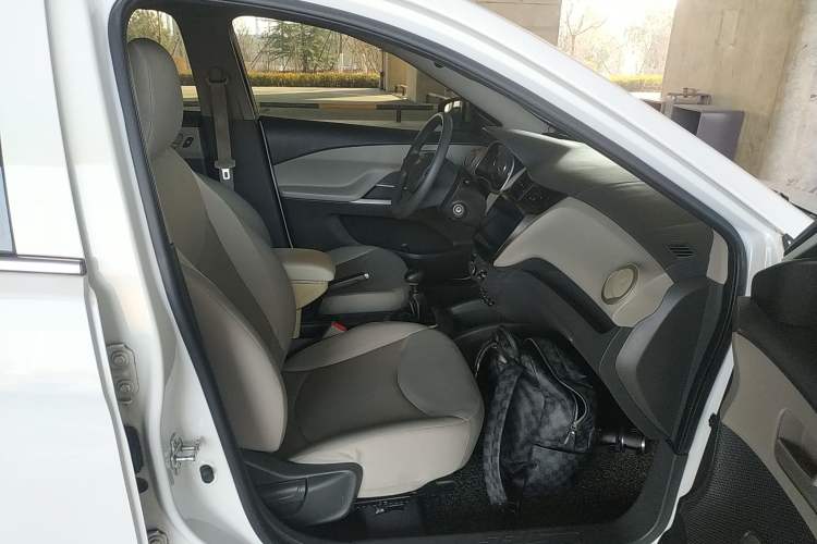 Used Chevrolet Sail 2016 Sail 3 1.3L Manual Comfort Sunroof Edition
