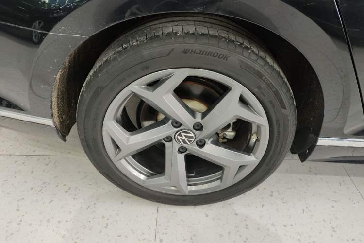 Used Volkswagen Magotan 2023 2 Million Units Commemorative Edition 330TSI DSG Luxury Version
