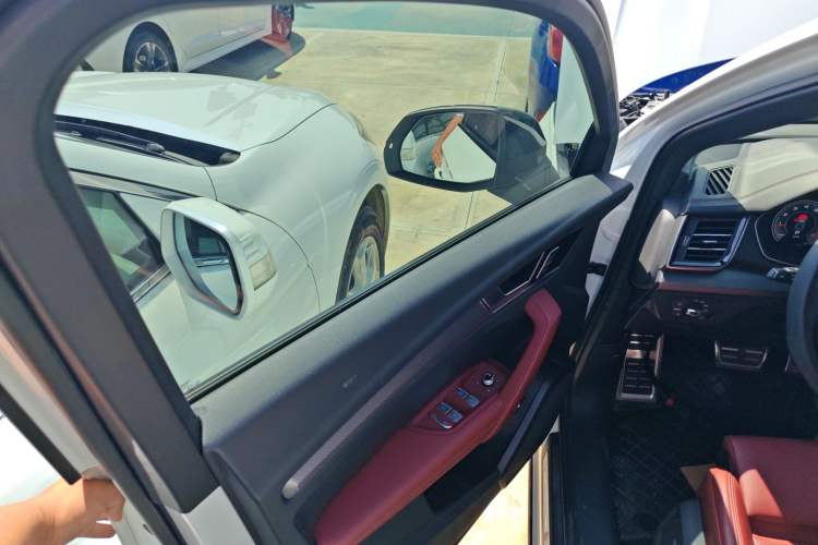 Used Audi Q5L 2024 40 TFSI Luxury Dynamic Edition
