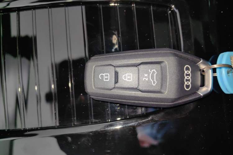 Used Audi Q6L e-tron 2026 First Launch Navigation Edition