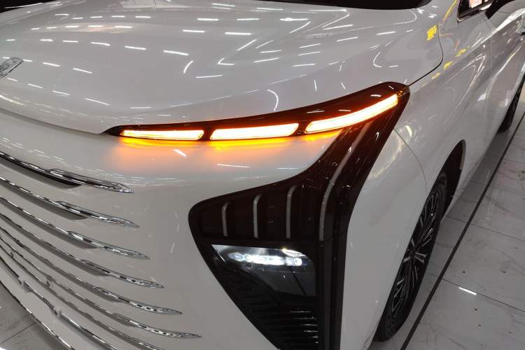 Used FORTHING Xinghai V9 
