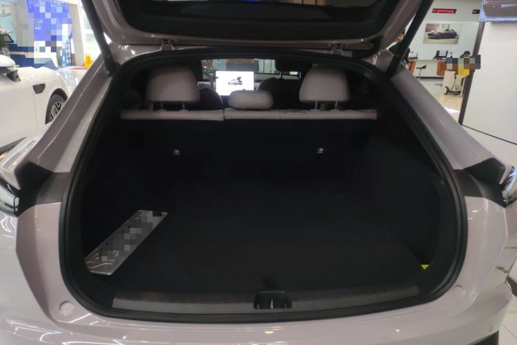 Used ONVO L60 2024 60 kWh Rear-Drive Version