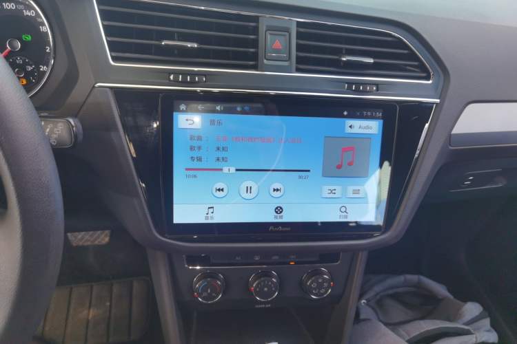 Used Volkswagen Tiguan L 2017 330TSI Automatic Two-Wheel Drive Luxury Edition
