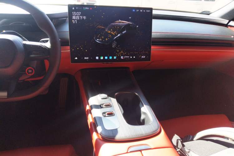 Used  SU7 2024 Rear-Drive Long-Range Intelligent Driving Version