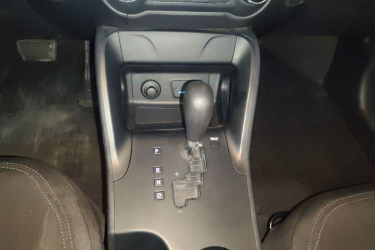 Used Hyundai ix35 2015 2.0L Automatic 2WD Comfort Edition China V Standard
