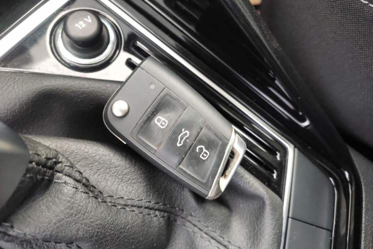 Used Volkswagen Tayron 2023 300TSI Two-Wheel-Drive Luxury Plus Advanced Edition