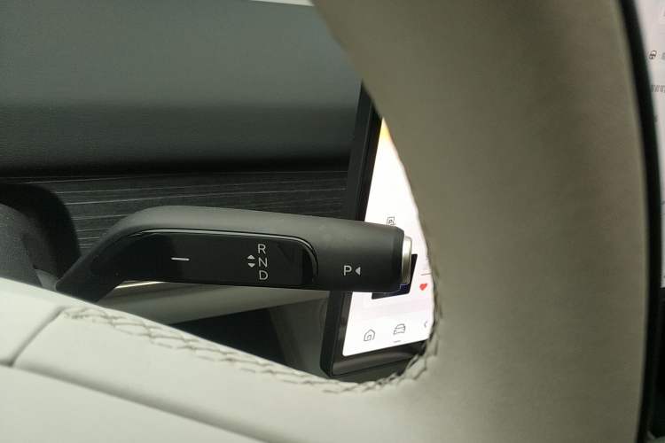 Used ONVO L60 2024 60 kWh Rear-Drive Version