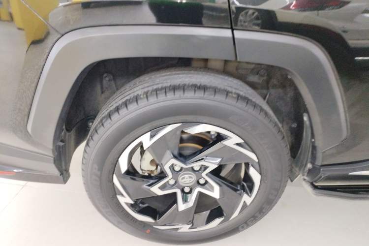 Used Toyota Wildlander 2020 2.0L CVT 4x4 Tech Edition
