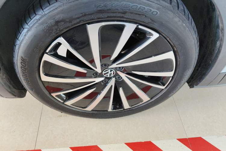 Used Volkswagen ID.4 X 2023 Ultra-Intelligent Long-Range Version