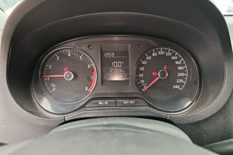 Used Volkswagen Polo 2016 1.4L Manual Fashion Model