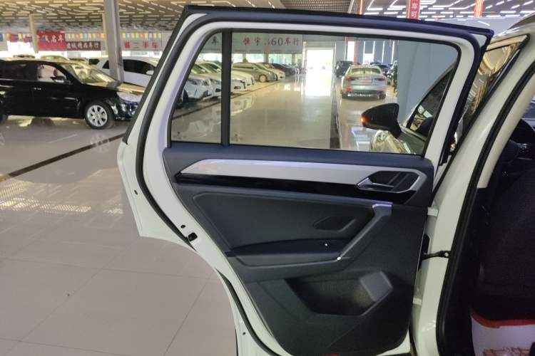 Used Volkswagen Tayron 2019 330TSI Two-Wheel Drive Luxury Model China VI Standard
