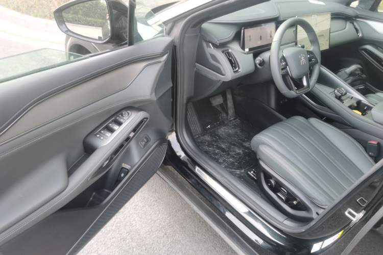 Used BYD Song L EV 2025 Intelligent Driving Version 662 km LiDAR Excellence Edition