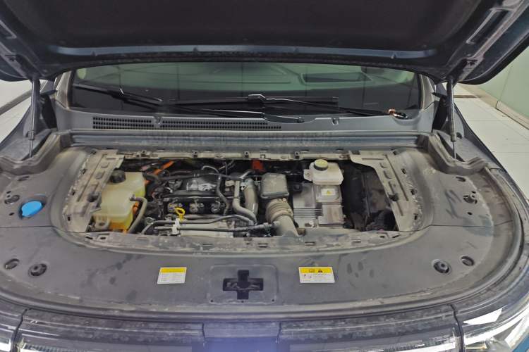 Used VOYAH Dream 2025 PHEV Four-Wheel-Drive Flagship Version – Qiankun Edition
