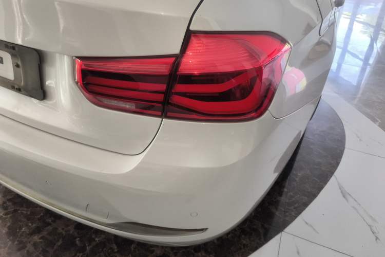 Used BMW 3 Series 2018 320Li Fashion Model
