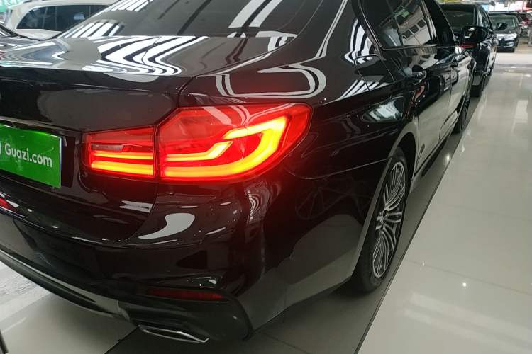 Used BMW 5 Series 2018 Restyled 530Li Luxury Edition M Sport Package
