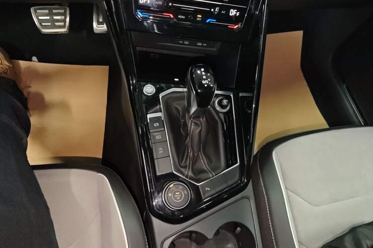 Used Volkswagen Tayron 2020 380TSI All-Wheel Drive R-Line Connected Version
