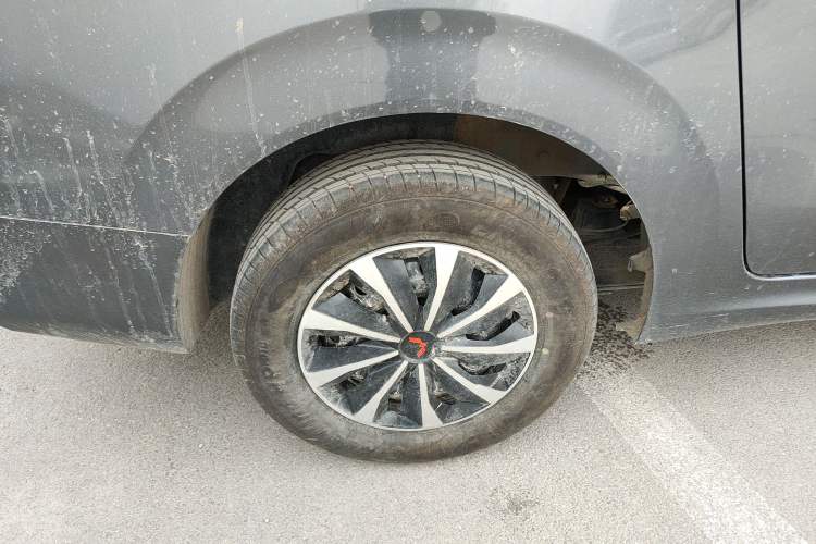 Used Wuling Hongguang New Energy 2024 All-Electric Model 300KM Standard Version
