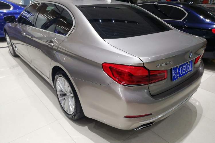 Used BMW 5 Series 2019 Facelifted 530Li Leading Edition Luxury Package
