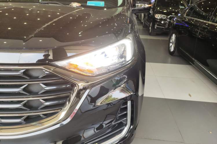 Used Ford Edge 2021 PLUS EcoBoost 245 Two-Wheel-Drive Titanium 7-Seater