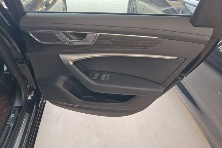 Used Audi A6L 2024 45 TFSI quattro Prestige Dynamic Edition
