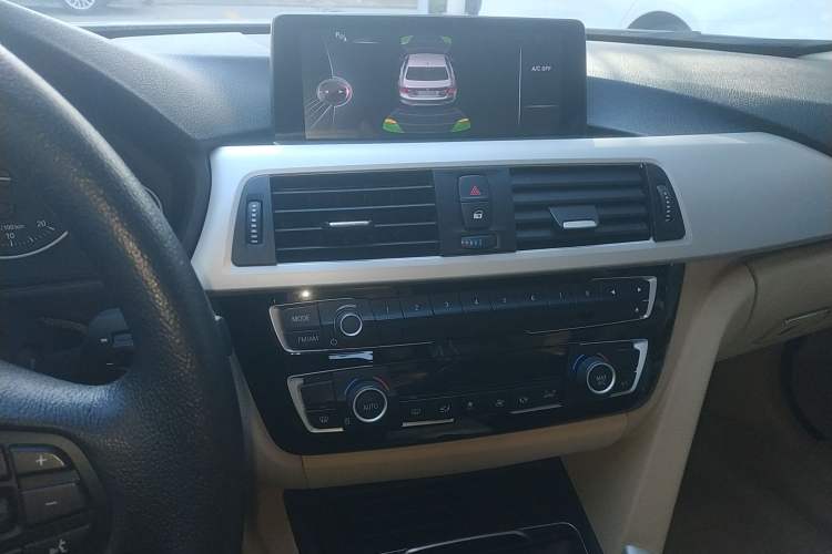 Used BMW 3 Series 2016 320Li Ambition Model