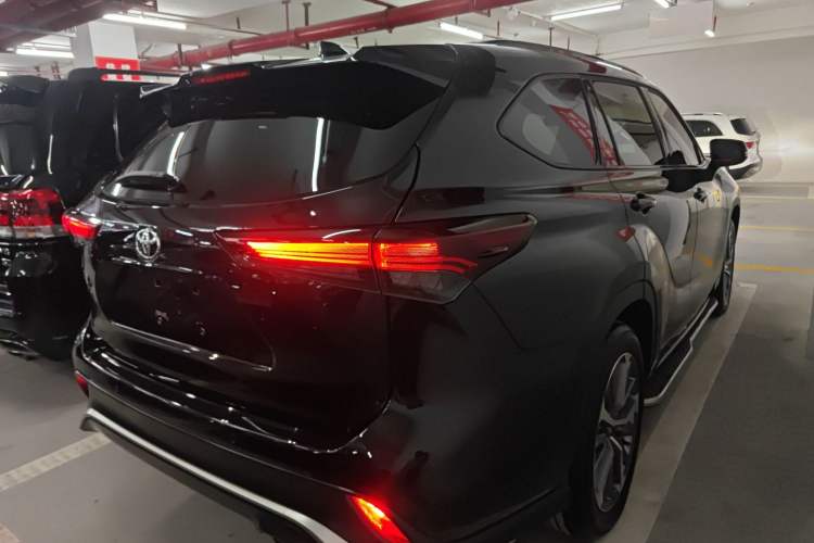 Used Toyota Crown Land Cruiser 2024 2.5L HEV Four-Wheel Drive Premium Edition
