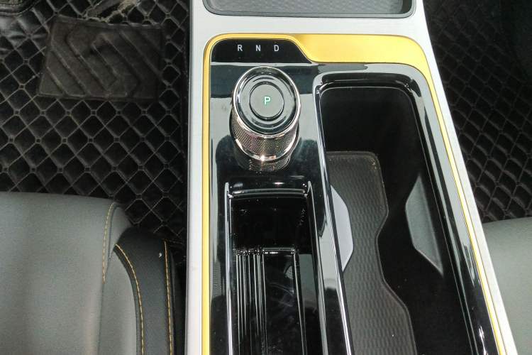 Used AION Y 2021 70 Enjoyment Tech Edition