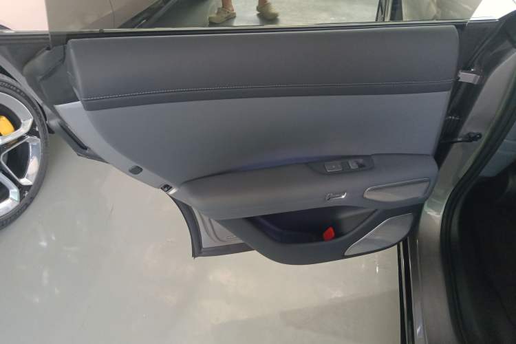 Used  YU7 2025 Ultra-Long Range Rear-Wheel Drive Version
