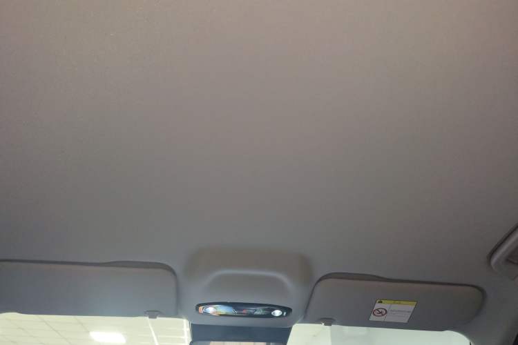 Used  E5 2024 440km Launch Edition
