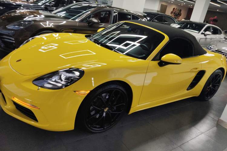 Used Porsche 718 2022 Boxster 2.0T
