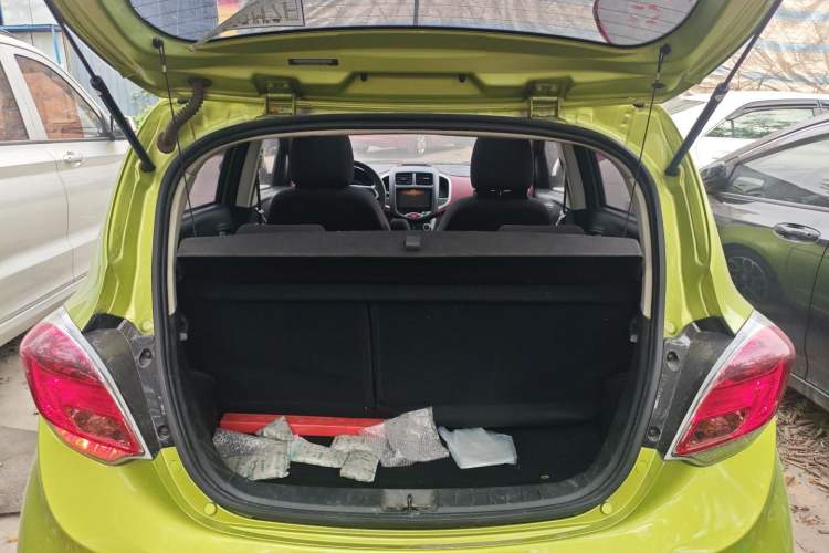 Used Changan Benni 2015 1.4L IMT Sunroof Version China V Standard
