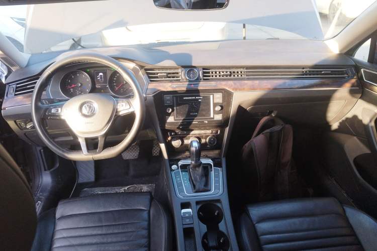 Used Volkswagen Magotan 2018 Facelift 330TSI DSG Luxury Model
