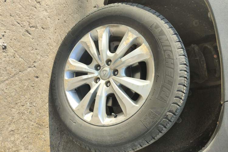 Used Changan CS95 2017 2.0T Two-Wheel Drive Zhiyuan Edition
