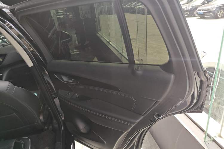 Used Buick Envision 2021 Encore Plus 652T Five-Seat Luxury Model
