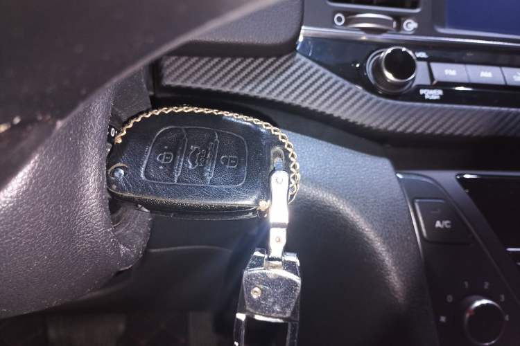 Used Hyundai Elantra 2016 1.4T Dual-Clutch Xuan Dong · Dynamic Version
