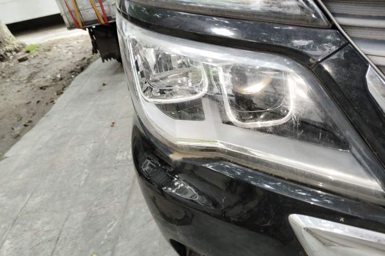 Used FORTHING Lingzhi 2023 M5L 1.6L Base Model 7 Seats