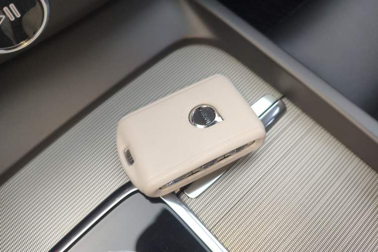 Used Volvo XC60 2025 B5 4x4 Smart & Advanced Sport Edition
