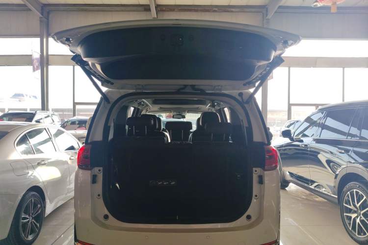 Used GAC Trumpchi M8 2023 Lingxiu Series 390T Prestige Edition