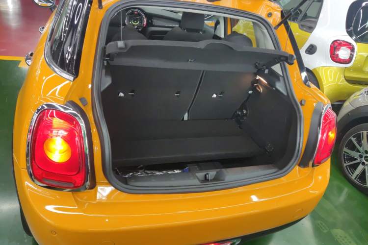 Used  MINI 2016 1.5T COOPER Five-Door Edition
